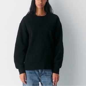 Aritzia TNA Crewneck Boyfriend Sweatshirt BLACK small excellent condition